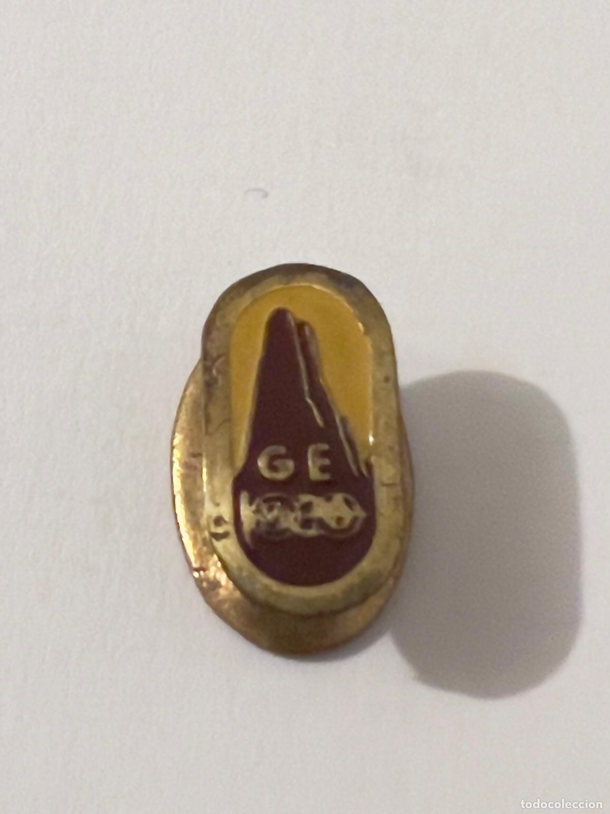 Pins de colecci&oacute;n: Insignia solapa deporte monta&ntilde;a excursionista alpinista escalada G E