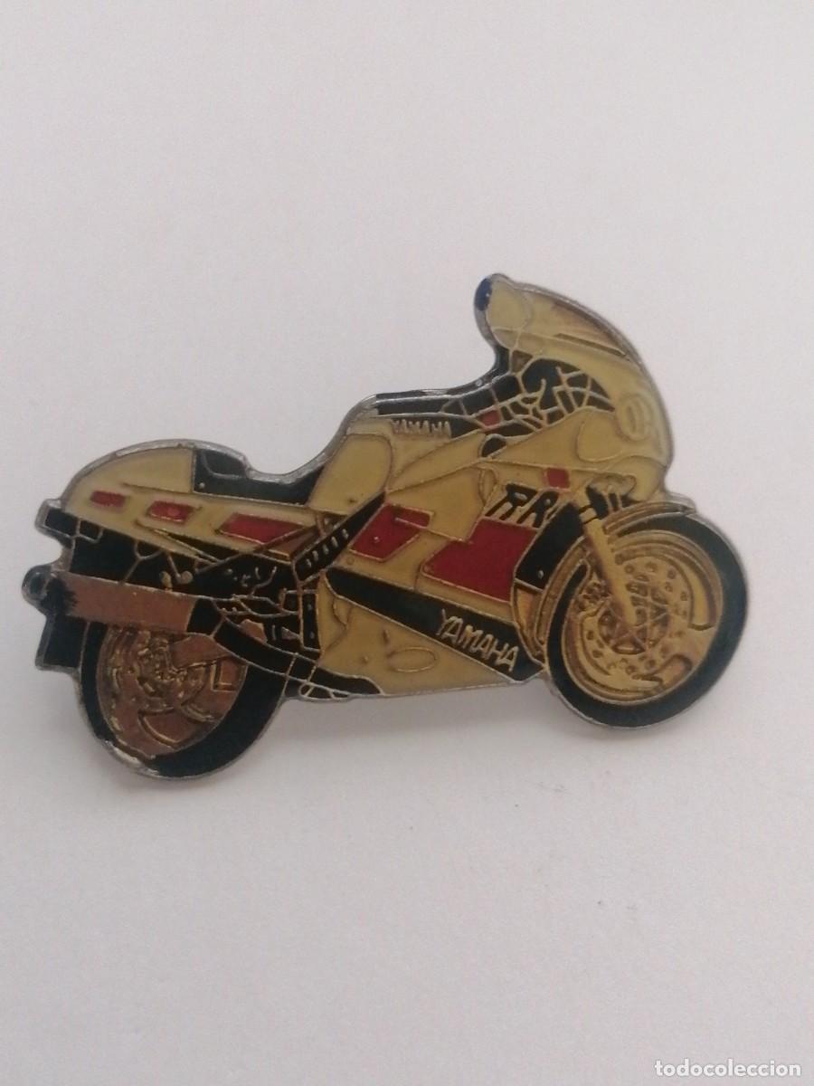 Pins de colecci&oacute;n: Pin moto motocicleta Yamaha