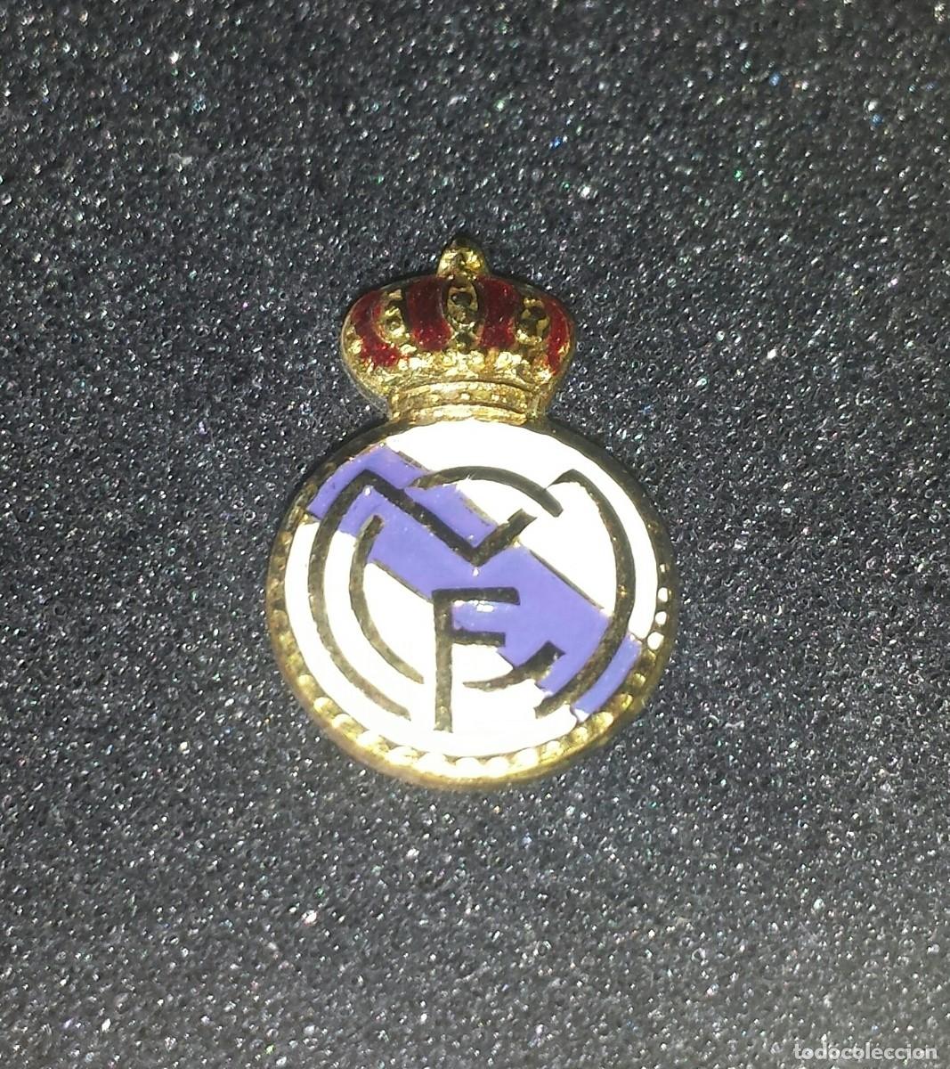 Pins de colecci&oacute;n: ANTIGUO PIN ESCUDO EQUIPO FUTBOL