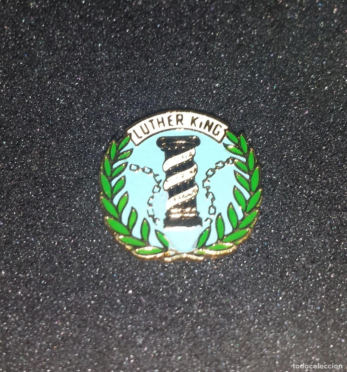 Pins de colecci&oacute;n: ANTIGUO PIN LUTHER KING