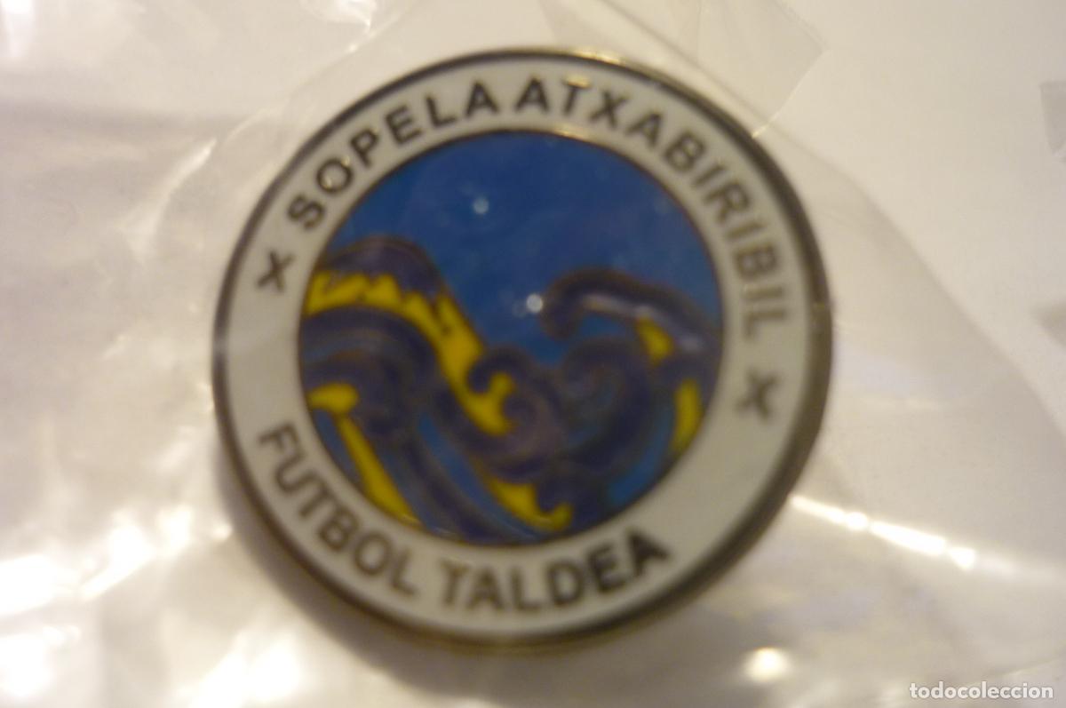 Pins de colecci&oacute;n: pin futbol fed vasca sopela atxabiribil