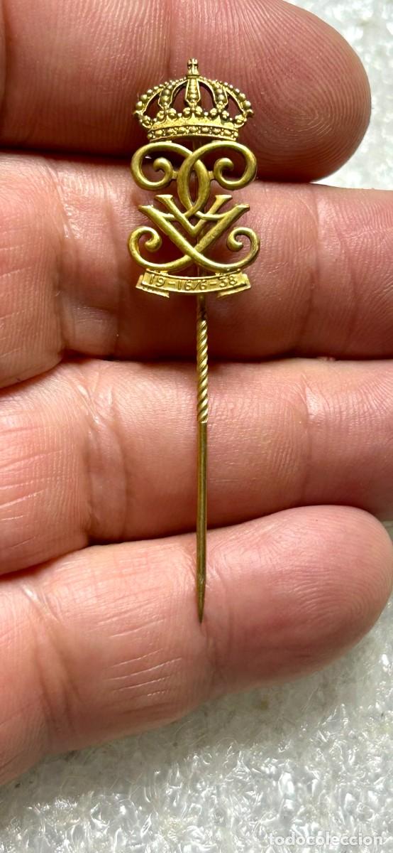 Pins de colecci&oacute;n: 4083.Pin insignia de alfiler conmemorativa del 80.&ordm; cumplea&ntilde;os del rey Gustavo V de Suecia