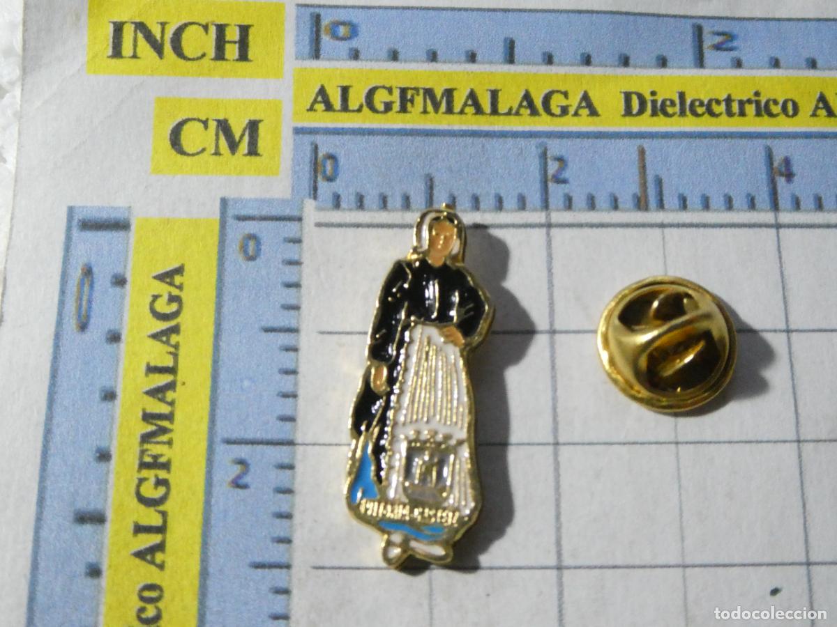 Pins de colecci&oacute;n: PIN DE TURISMO. TRAJES T&Iacute;PICOS REGIONALES MUJER. VITORIA GASTEIZ PAIS VASCO