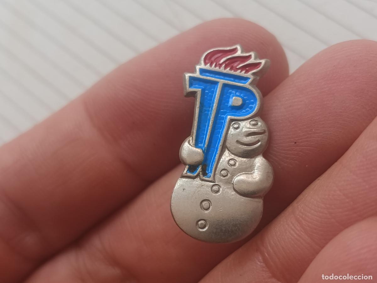 Pins de colecci&oacute;n: Alemania. Insignia comunista de la Organizaci&oacute;n de Pioneros Ernst Th&auml;lmann, RDA DDR