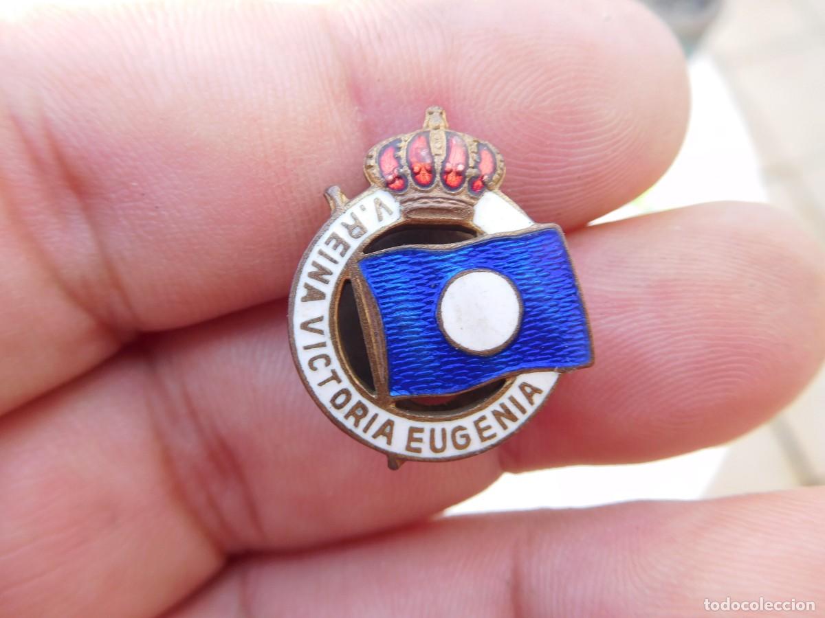 Pins de colecci&oacute;n: Insignia esmaltada de solapa vapor reina Victoria Eugenia
