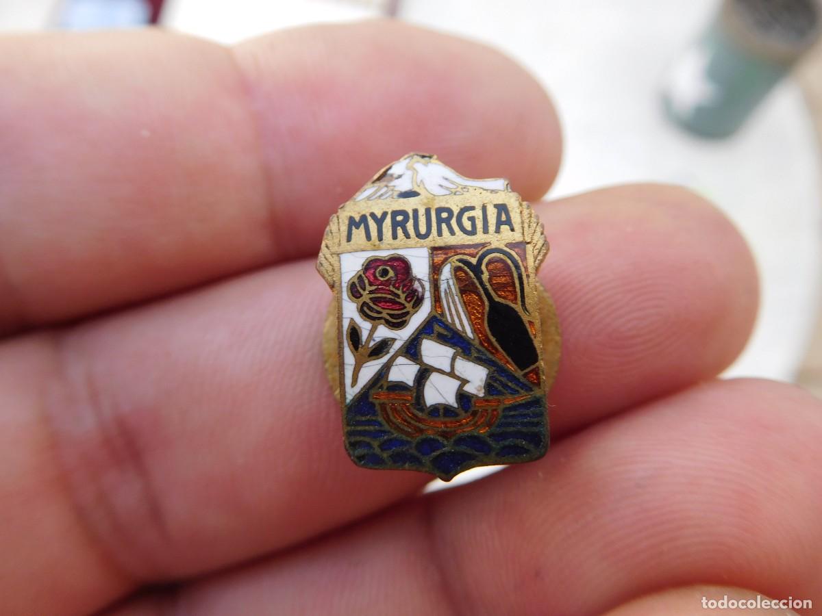 Pins de colecci&oacute;n: Insignia de solapa esmaltada de Myrurgia