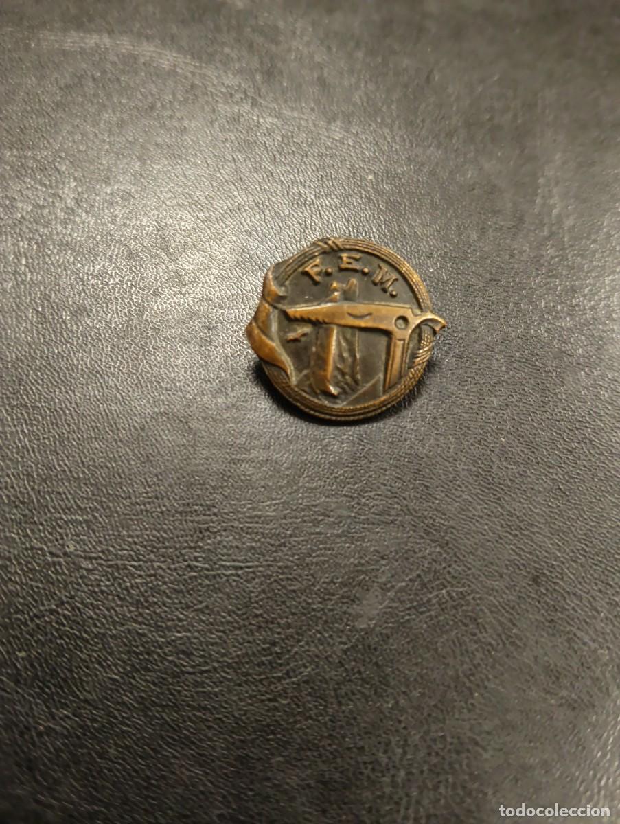 Pins de colecci&oacute;n: PEQUE&Ntilde;A INSIGNIA DE BROCHE ANTIGUA - FEDERACION ESPA&Ntilde;OLA DE MONTA&Ntilde;ISMO - FEM