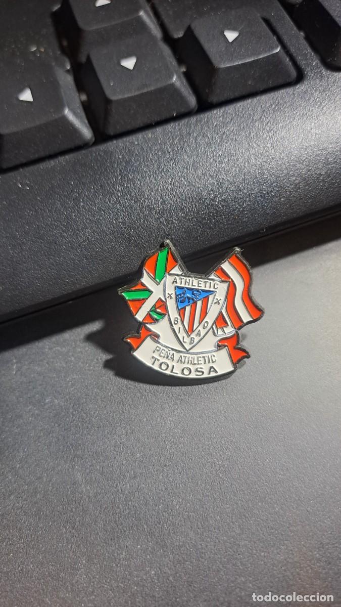 Pins de colecci&oacute;n: PIN PE&Ntilde;A ATHLETIC TOLOSA ATHLETIC CLUB DE BILBAO FUNDADO EN 1998