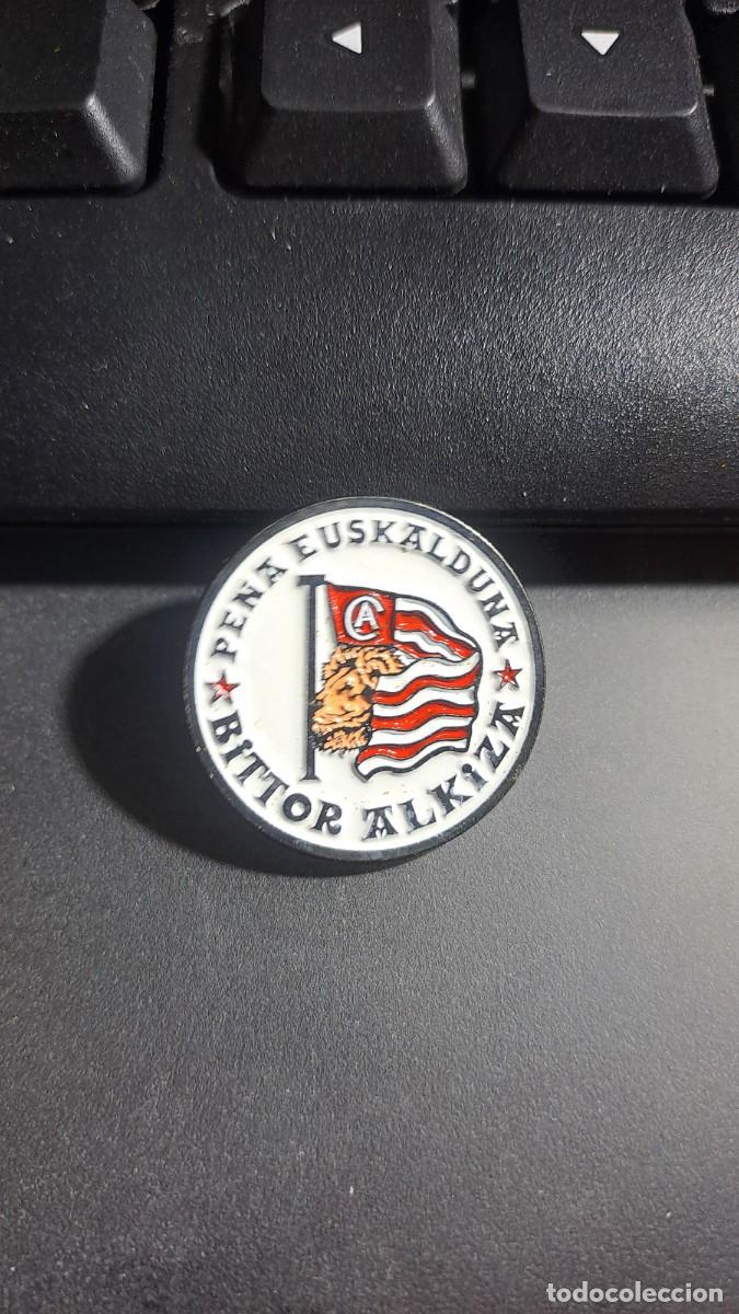 Pins de colecci&oacute;n: PIN PE&Ntilde;A EUSKALDUNA BITTOR ALKIZA DE BARAKALDO ATHLETIC CLUB DE BILBAO FUNDADO EN 1997