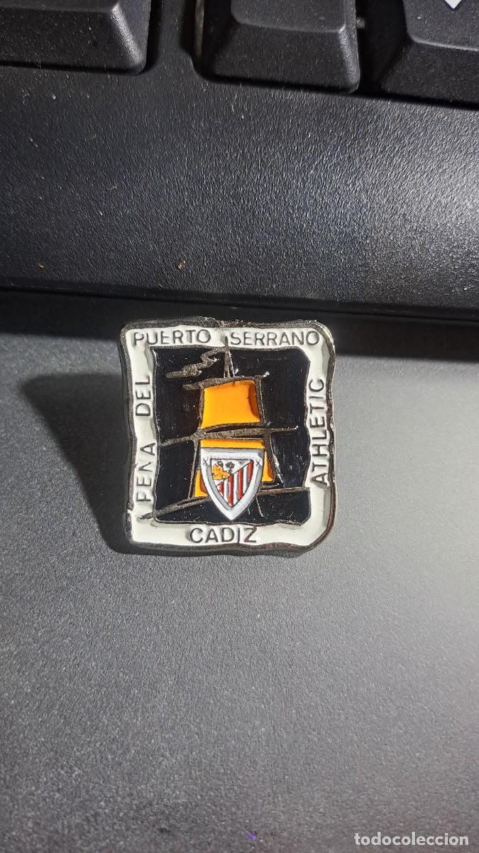 Pins de colecci&oacute;n: PIN PE&Ntilde;A ATHLETIC DEL PUERTO SERRANO CENTENARIO CADIZ ATHLETIC CLUB DE BILBAO FUNDADO EN 1997