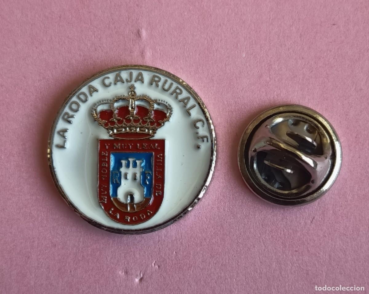 Pins de colecci&oacute;n: PIN FUTBOL - NO ESMALTE - LA RODA CAJA RURAL C.F. - LA RODA - ALBACETE - 130501
