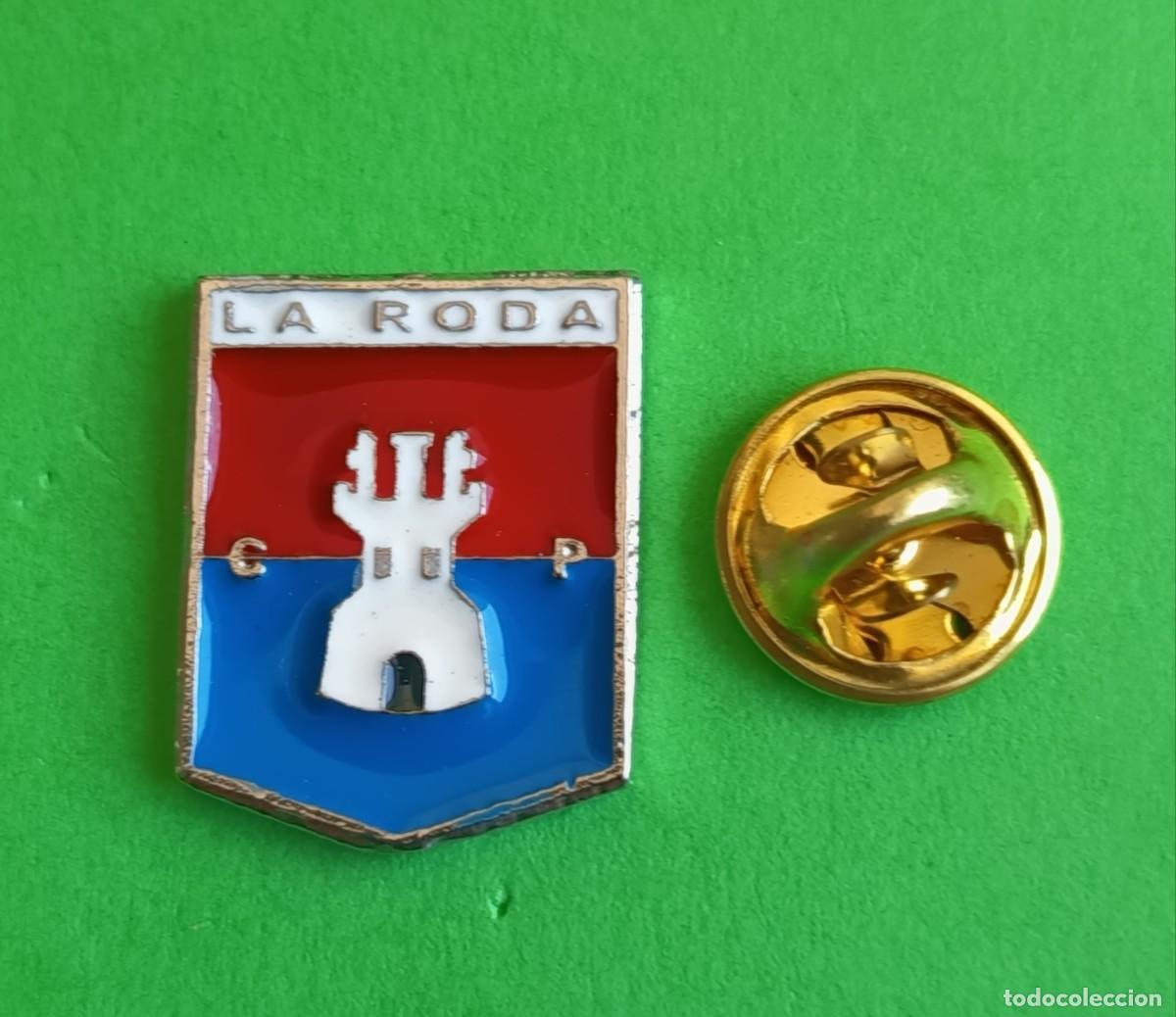 Pins de colecci&oacute;n: PIN FUTBOL - NO ESMALTE - CLUB POLIDEPORTIVO LA RODA - LA RODA - ALBACETE - 130507