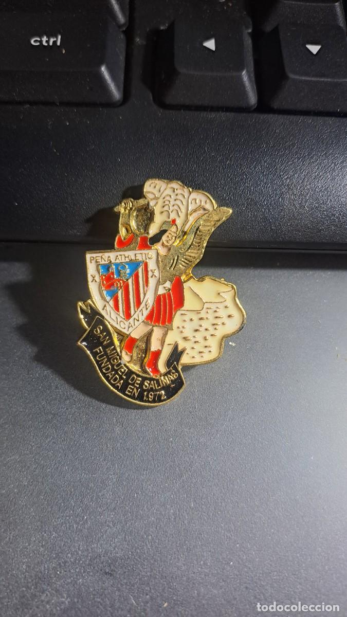 Pins de colecci&oacute;n: PIN PE&Ntilde;A SAN MIGUEL DE SALINAS ATHLETIC DE ALICANTE ATHLETIC CLUB DE BILBAO FUNDADO EN 1972
