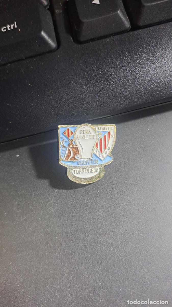 Pins de colecci&oacute;n: PIN PE&Ntilde;A ATHLETIC CHUPETIN TORREVIEJA ATHLETIC CLUB DE BILBAO FUNDADO EN 1999