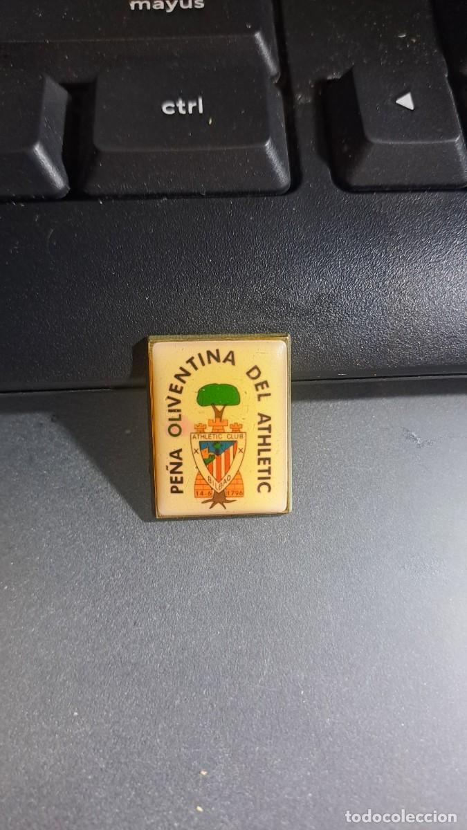 Pins de colecci&oacute;n: PIN PE&Ntilde;A OLIVENTINA DEL ATHLETIC BADAJOZ ATHLETIC CLUB DE BILBAO FUNDADO EN 1976