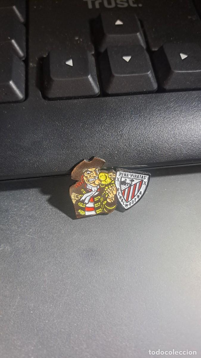 Pins de colecci&oacute;n: PIN PE&Ntilde;A ATHLETIC PIRATAS BENALMADENA MALAGA ATHLETIC CLUB DE BILBAO