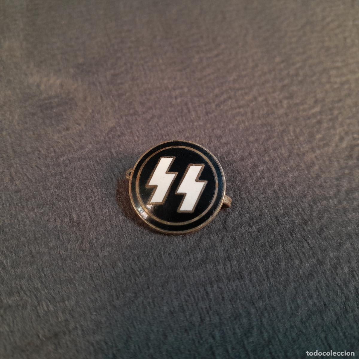 Pins de colecci&oacute;n: J-4548. INSIGNIA DE SOLAPA DE LAS SS (SCHUTZSTAFFEL). SIGLO XX
