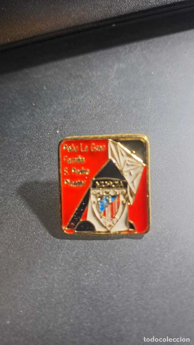 Pins de colecci&oacute;n: PIN PE&Ntilde;A LA GRAN FAMILIA DEL ATHLETIC SAN PEDRO DE PINATAR MURCIA ATHLETIC CLUB BILBAO FUNDADO 1974