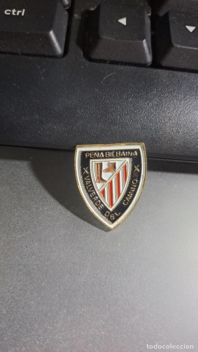 Pins de colecci&oacute;n: PIN PE&Ntilde;A BILBAINA VALVERDE DEL CAMINO HUELVA ATHLETIC CLUB DE BILBAO FUNDADO EN 1999