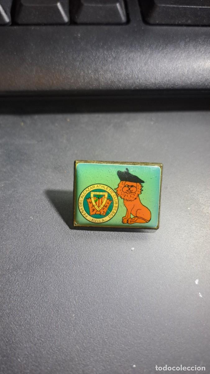 Pins de colecci&oacute;n: PIN PE&Ntilde;A ATHLETIC EL ALCAZAR DE AVILA ATHLETIC CLUB DE BILBAO FUNDADO EN 1973