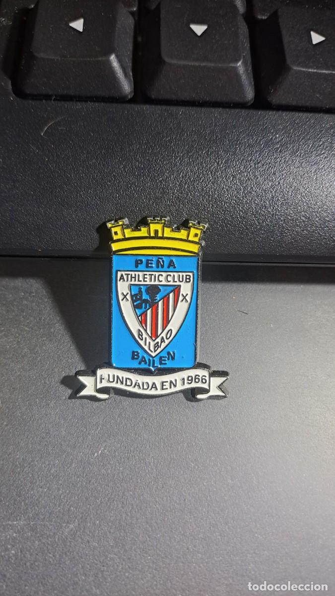 Pins de colecci&oacute;n: PIN PE&Ntilde;A ATHLETIC CLUB DE BAILEN ATHLETIC CLUB DE BILBAO FUNDADO EN 1966