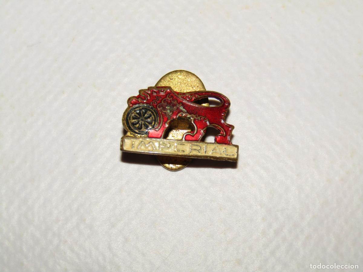 Pins de colecci&oacute;n: Antigua Insignia de Ojal de Alfombras IMPERIAL de Crevillente