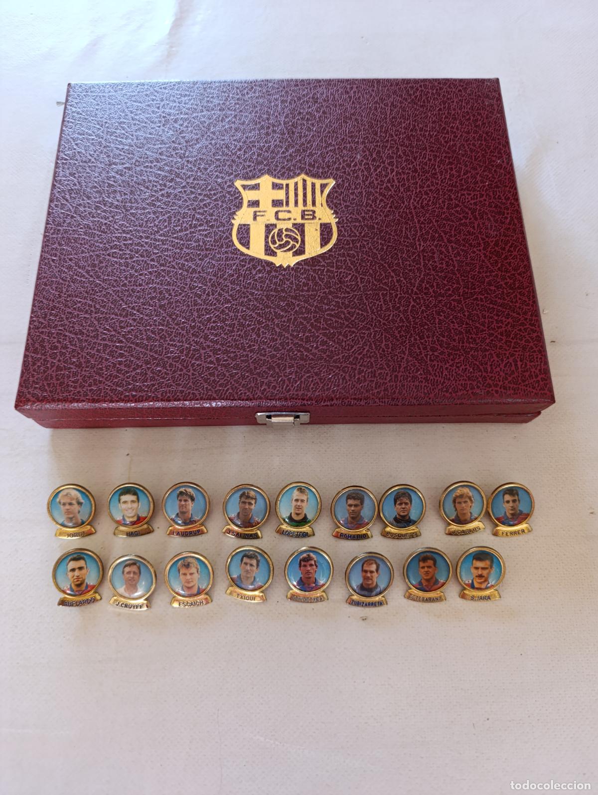 Pins de colecci&oacute;n: LOTE DE 17 PINES F.C. BARCELONA Y ESTUCHE - FUTBOL - SIN REPETIDOS - PIN - A&Ntilde;OS 90 (077#)