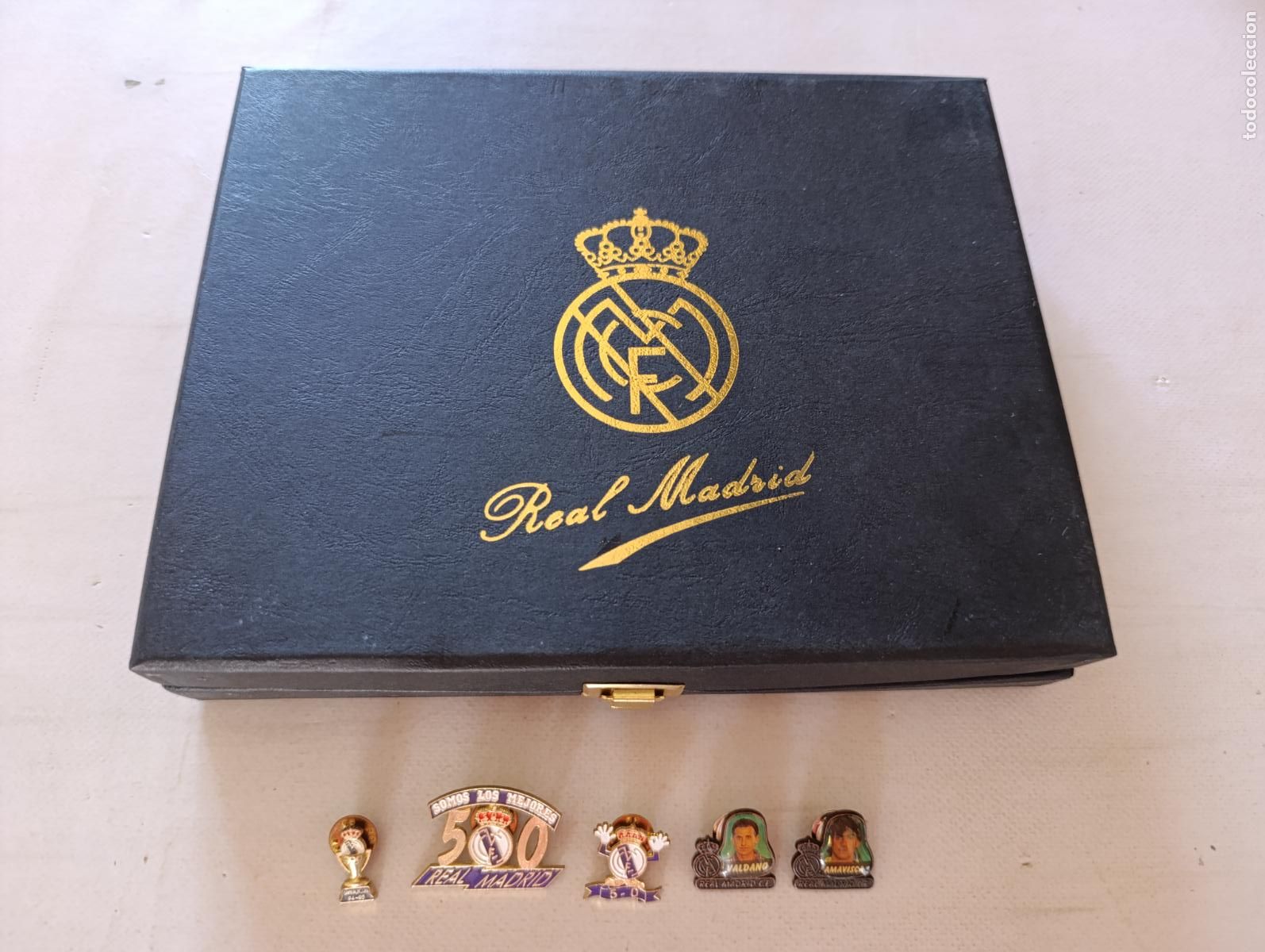 Pins de colecci&oacute;n: LOTE DE 5 PINES REAL MADRID C.F. Y ESTUCHE - FUTBOL - PIN - A&Ntilde;OS 90 (077#)