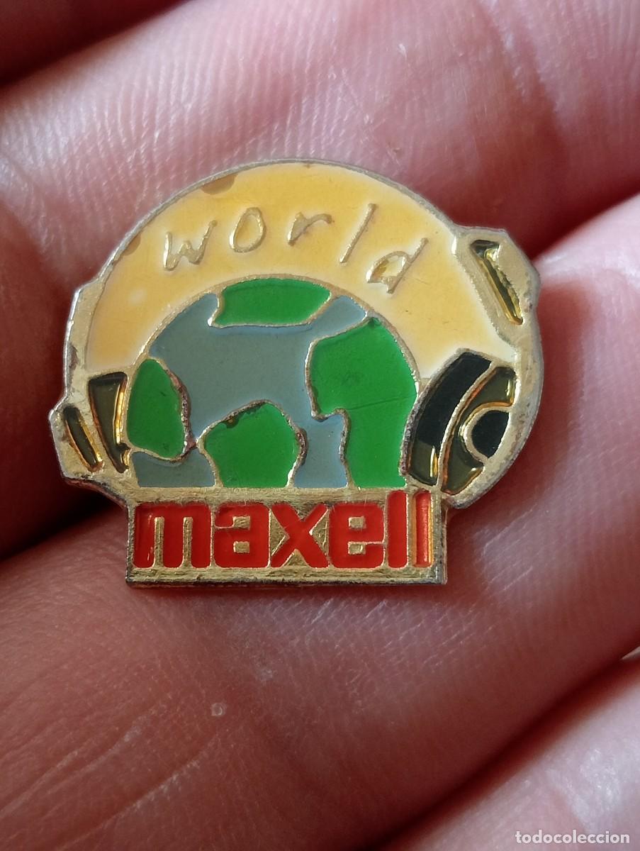Pins de colecci&oacute;n: PINS CINTAS DE CASSETTE MAXELL MUSICA ,DISCOS