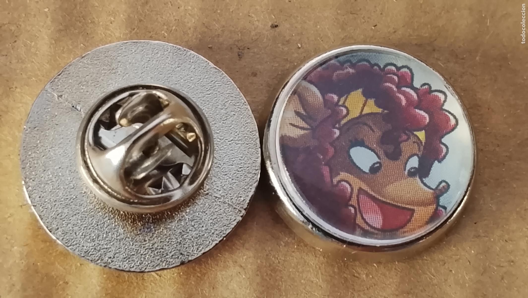 Pins de colecci&oacute;n: pin redondo metal - infantil dibujos animados c&oacute;mics Tea Stilton