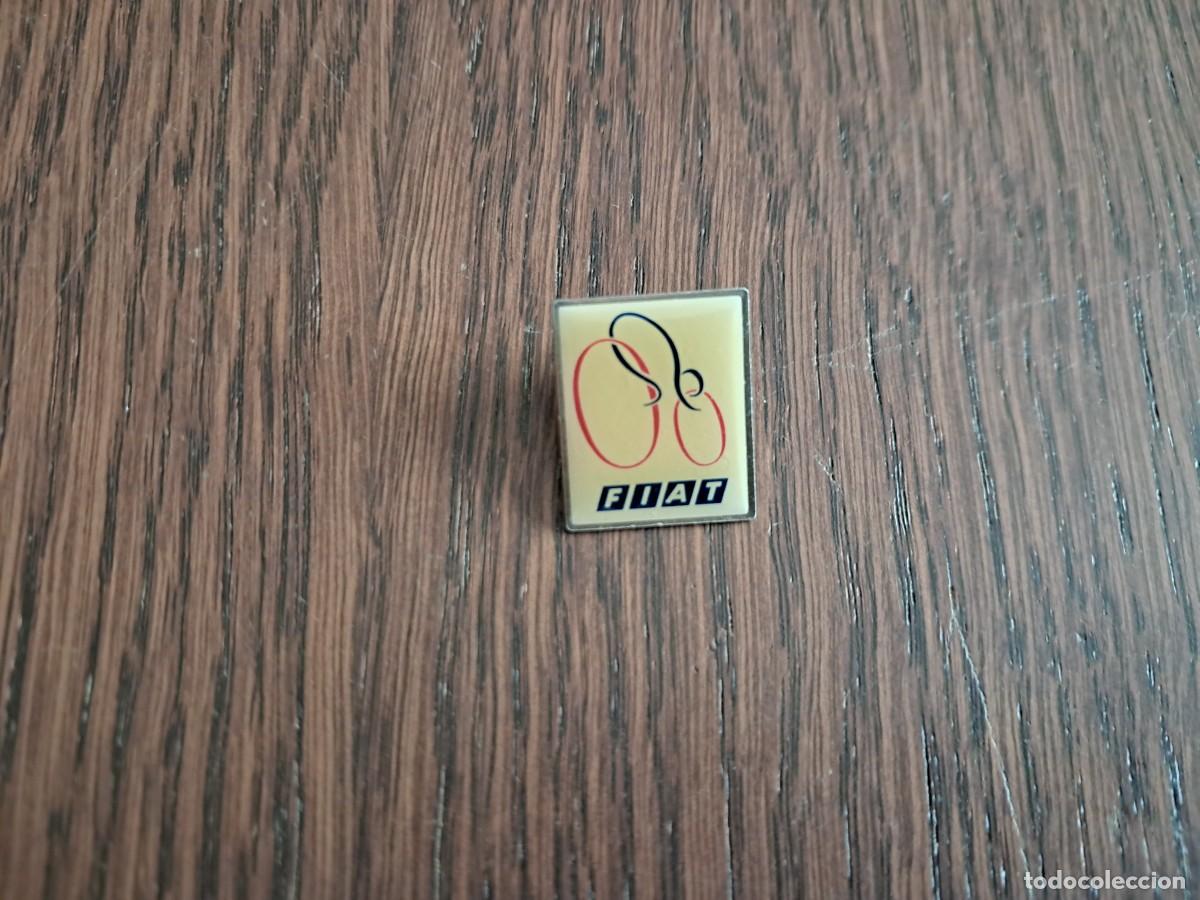 Pins de colecci&oacute;n: pin de publicidad, FIAT, ciclismo.
