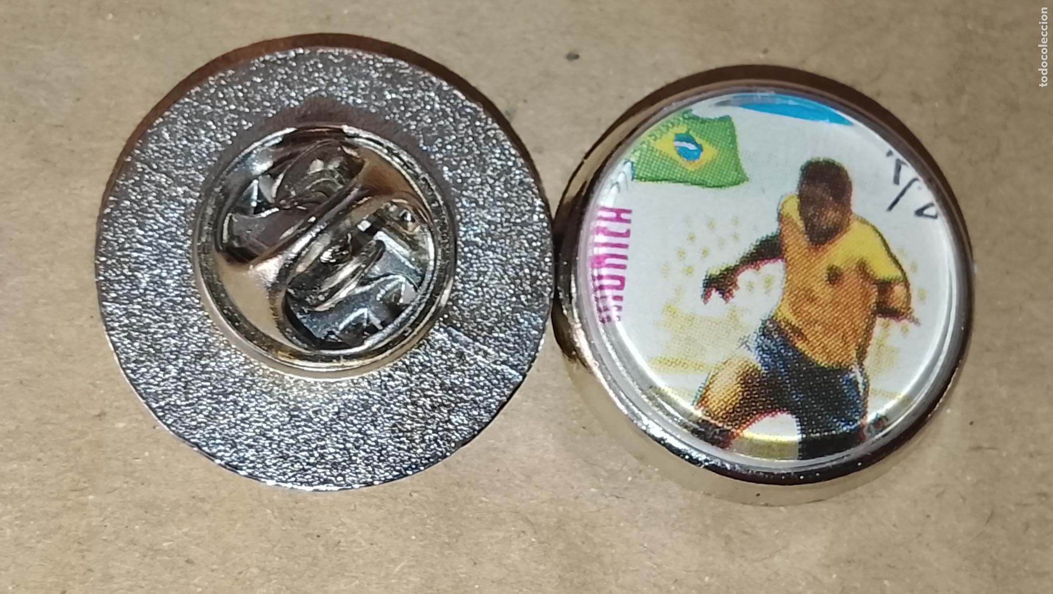 Pins de colecci&oacute;n: pin redondo metal - campeonato mundiales de f&uacute;tbol JUGADOR PELE