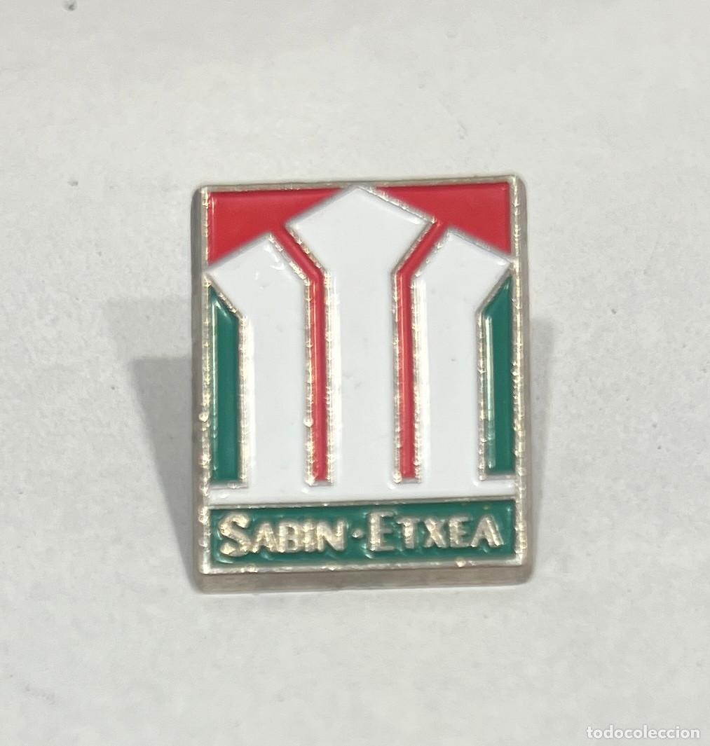 Pins de colecci&oacute;n: PIN POLITICO. SABIN ETXEA. SEDE CENTRAL DE EAJ-PNV. (PINS POLITICOS, CHAPAS POLITICAS)