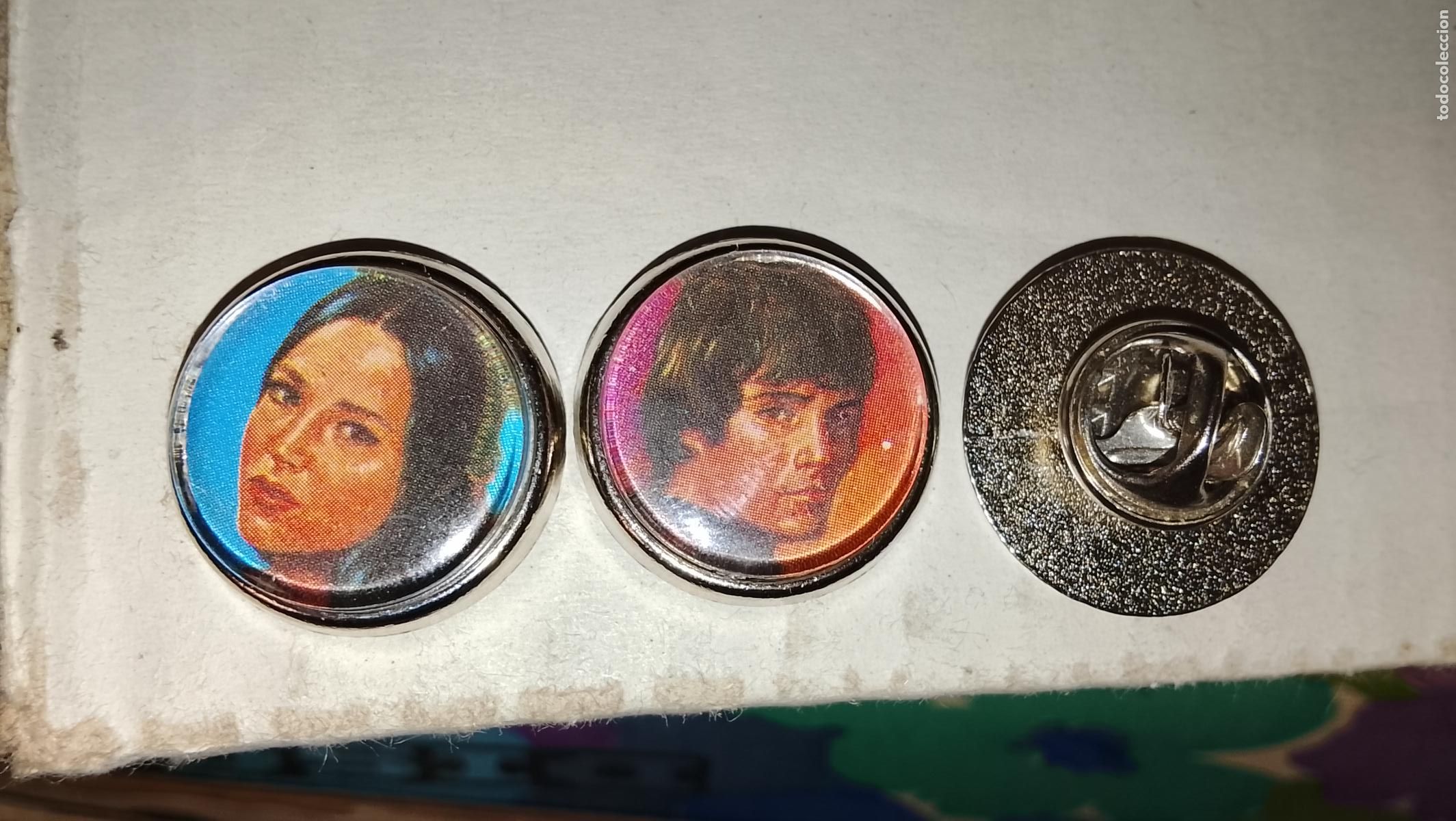 Pins de colecci&oacute;n: 2 PINS REDONDO METAL - ROMEO Y JULIETA