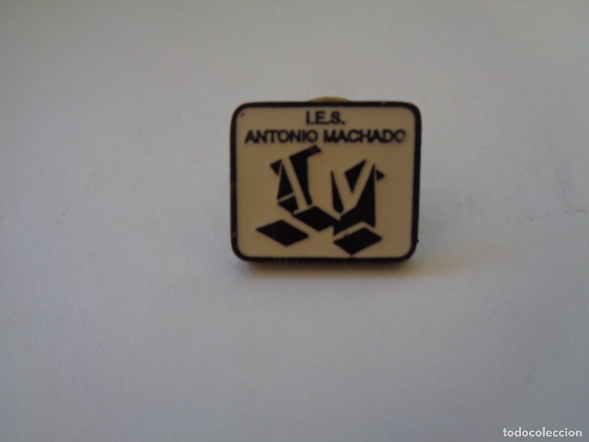 Pins de colecci&oacute;n: PIN DEL I.E.S. ANTONIO MACHADO