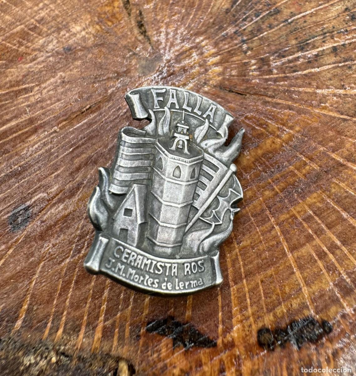 Pins de colecci&oacute;n: Insignia espa&ntilde;ola FALLA de plata, vintage de los a&ntilde;os 60-70, pieza rara y de colecci&oacute;n