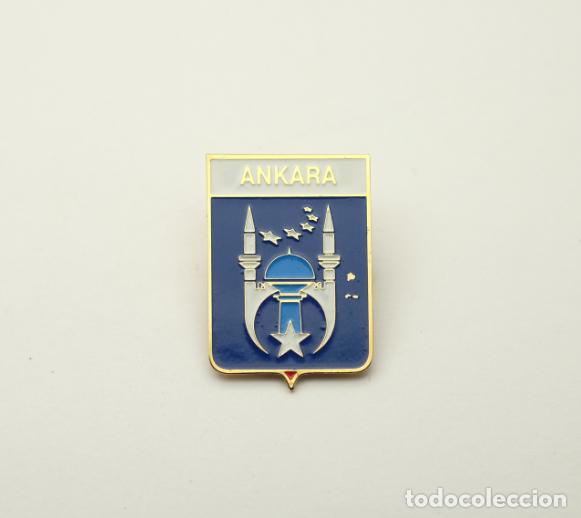 Pins de colecci&oacute;n: Badge Series Heraldry of World Cities - Ankara Turkey