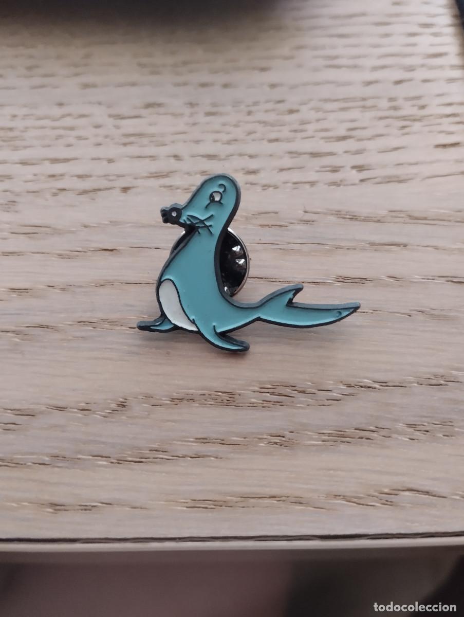 Pins de colecci&oacute;n: pin foca azul peluso