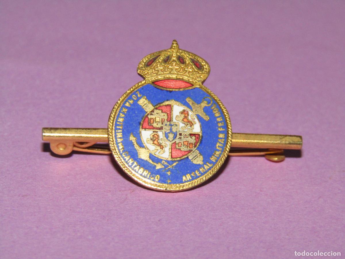 Pins de colecci&oacute;n: Antiguo Alfiler de Corbata en Lat&oacute;n y Esmaltes Zona Mar&iacute;tima Cant&aacute;brico ARSENAL MILITAR FERROL