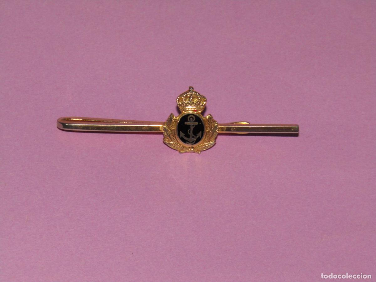 Pins de colecci&oacute;n: Antiguo Pasador de Corbata en Lat&oacute;n y Esmaltes con Escudo de la ARMADA - MARINA DE GUERRA