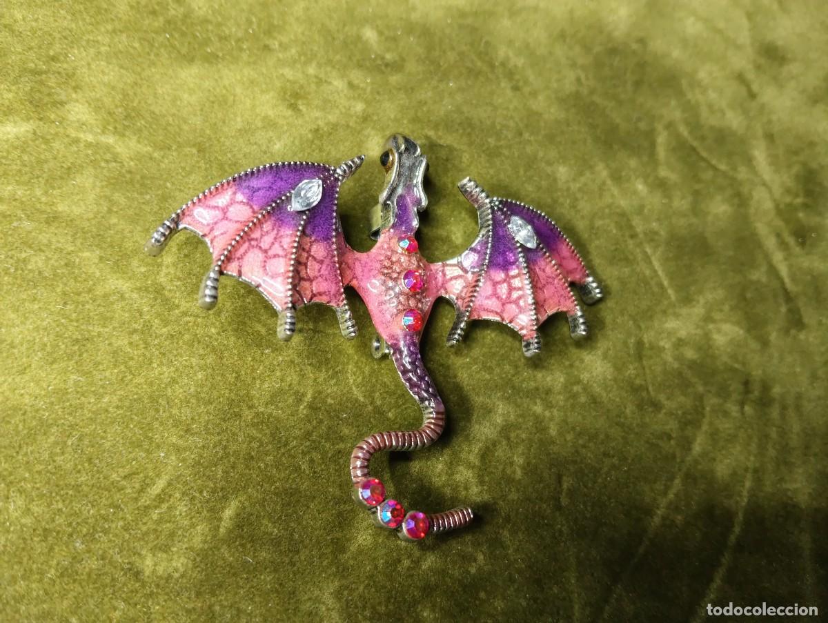 Pins de colecci&oacute;n: BONITO BROCHE DRAGON ALADO VOLADOR ESMALTES Y PEDRERIA - GRINGOTTS - COLACUERNO HUNGARO HARRY POTTER