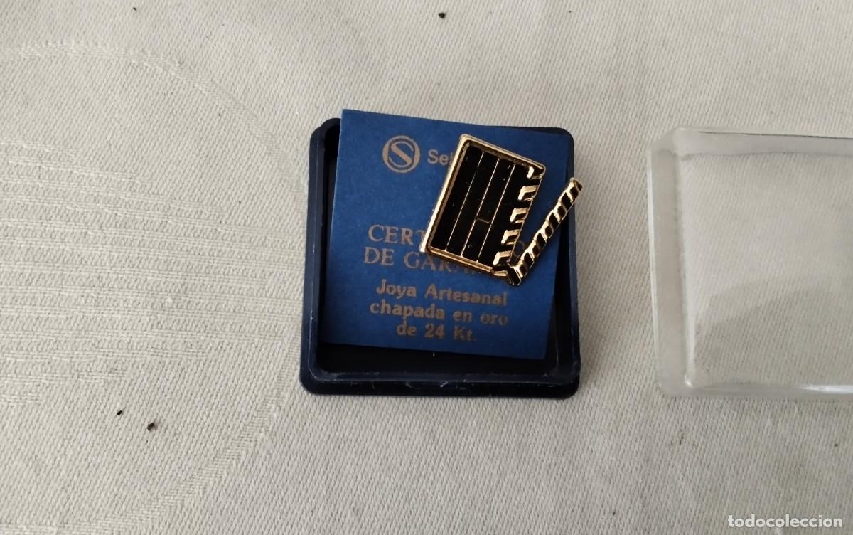 Pins de colecci&oacute;n: PIN ESTUCHADO DE LA MARCA SELECTA ORO , CERTIFICADO DE GARANTIA