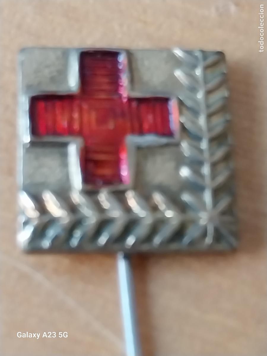 Pins de colecci&oacute;n: CRUZ ROJA INSIGNIA DIA BANDERITA ALFILER 1.18CMS LADO