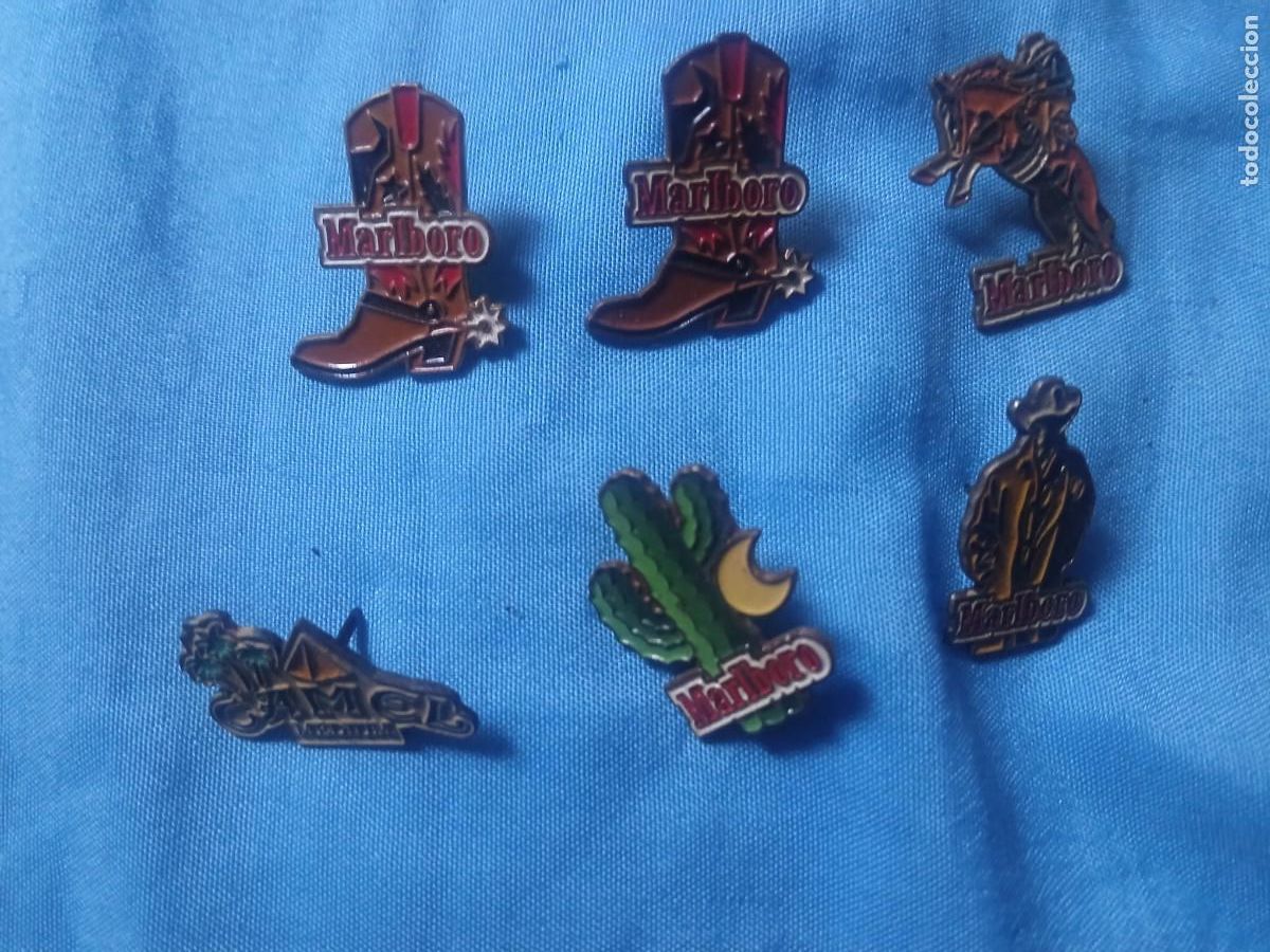 Pins de colecci&oacute;n: Lote pins pin de cigarrillos tabaco marlboro y camel 1 euro unidad.lote en 5 euros