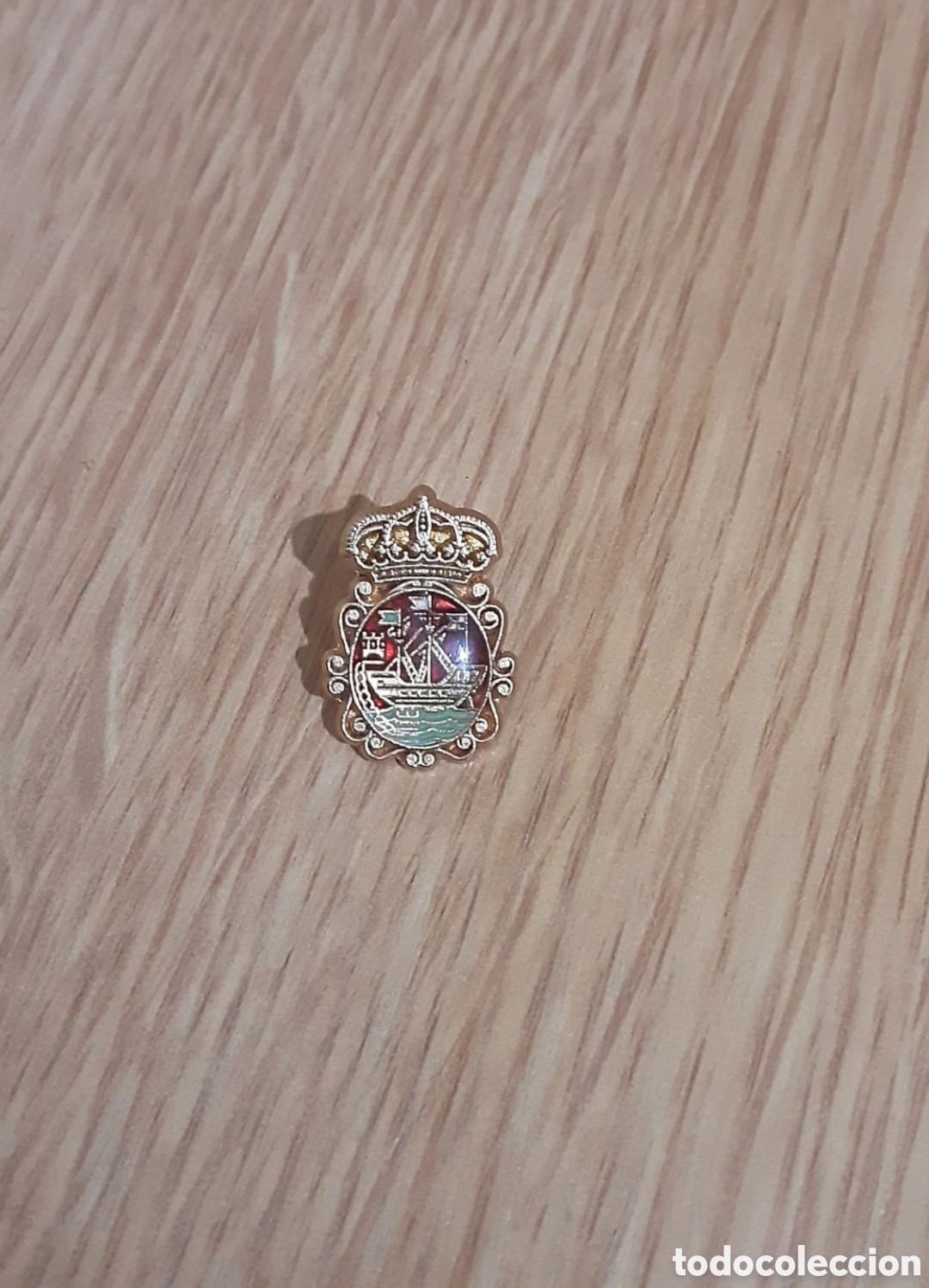Pins de colecci&oacute;n: Pin Armas Avil&eacute;s Barco