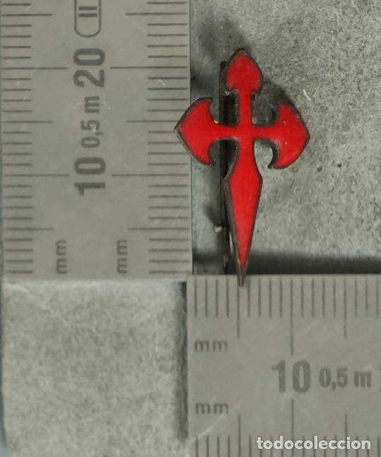 Pins de colecci&oacute;n: PIN. Cruz de Santiago - Esmaltada Roja. &iquest;PLATA?