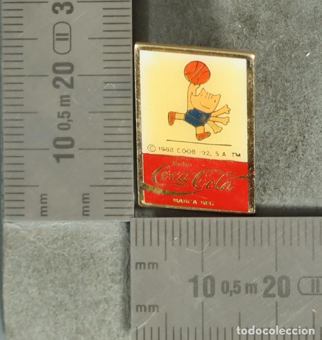 Pins de colecci&oacute;n: PIN. Cobi Baloncesto - Coca-Cola