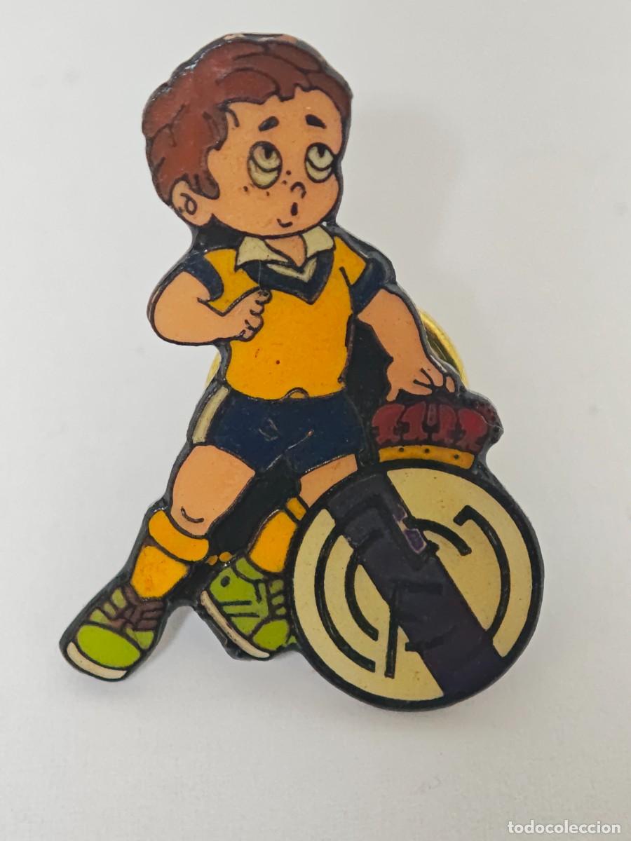 Pins de colecci&oacute;n: PIN FUTBOL HINCHA NI&Ntilde;O REAL MADRID