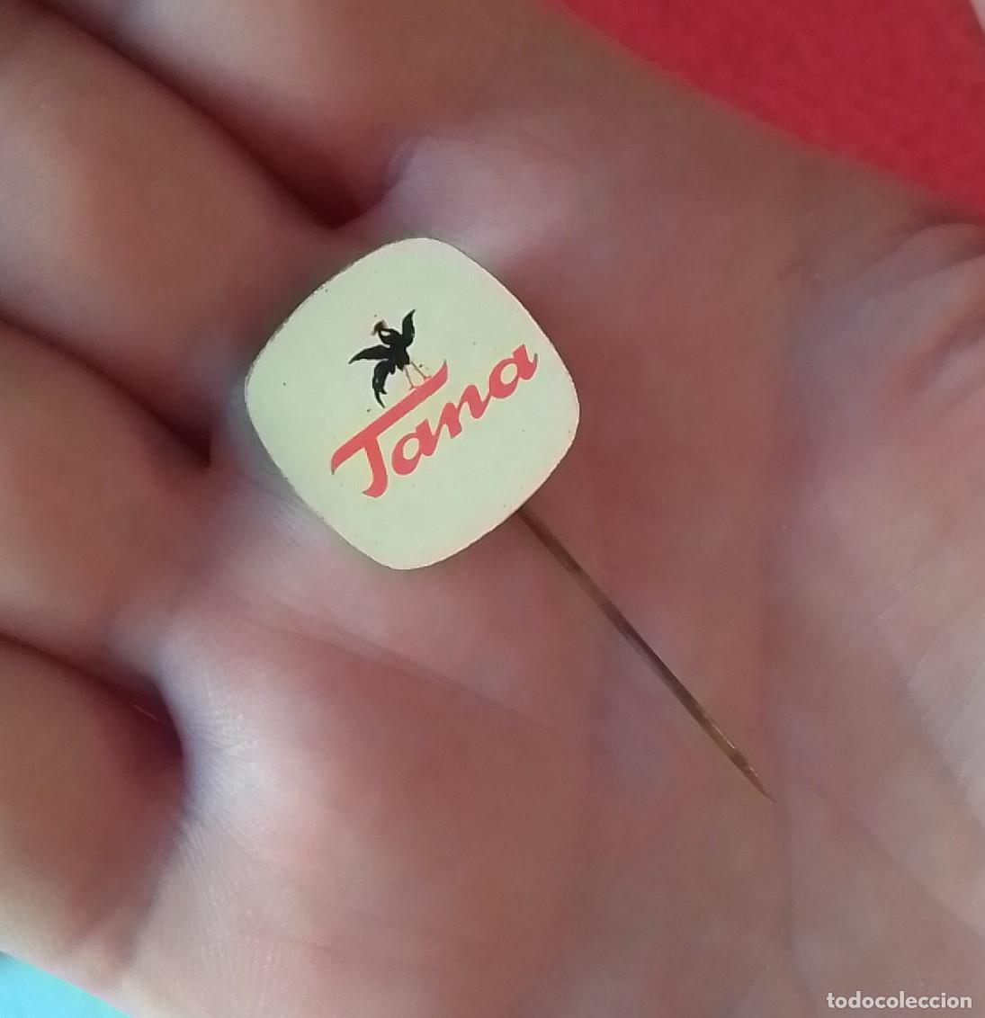 Pins de colecci&oacute;n: PIN DE AGUJA INSIGNIA HOLANDA ? NETHERLANDS ? TANA PUBLICIDAD &iquest;LIMPIEZA Y CUIDADO DEL CAZADO? GALLO?