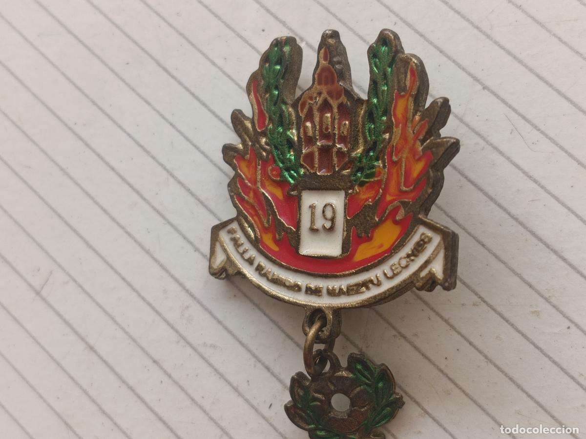 Pins de colecci&oacute;n: Fallas de Valencia. Insignia de la falla Ramiro de Maeztu y Leones